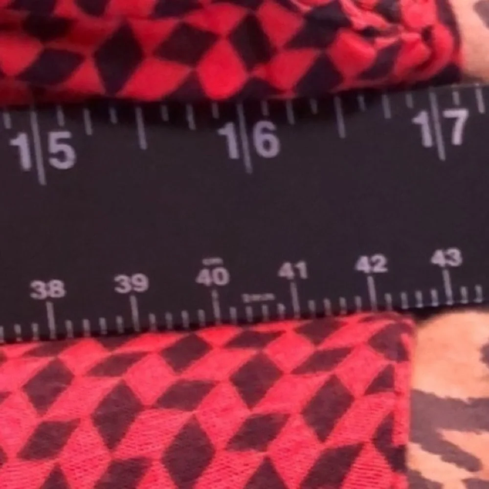 Micheal Kors size small Red & black houndstooth check Cowl neck sleeveless top